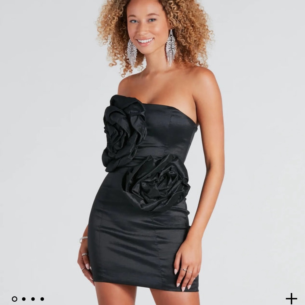 Black night out short dress